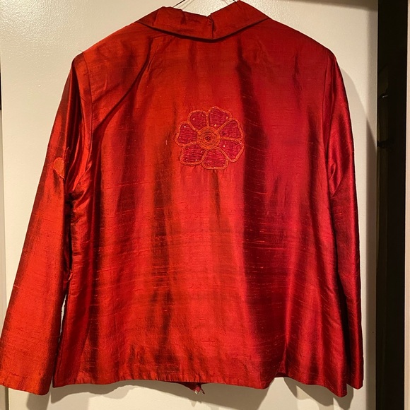 Red Jacket w/Damask texture - Picture 2 of 5